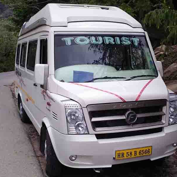 Hire Tempo Traveller in Delhi