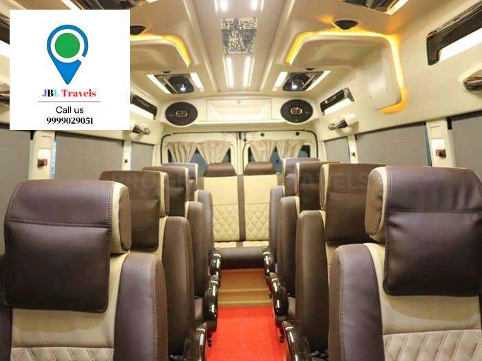 Tempo Traveller in Noida